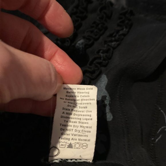 Pretty Tank Top - Picture 5 of 5